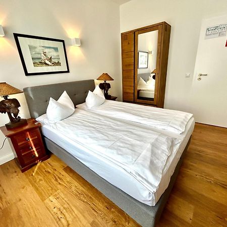 Hotel Elefant Schwerin  Bagian luar foto