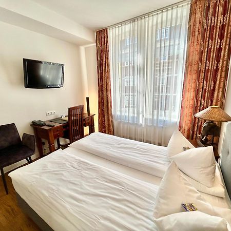 Hotel Elefant Schwerin  Bagian luar foto