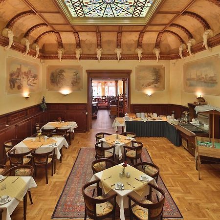 Hotel Elefant Schwerin  Bagian luar foto