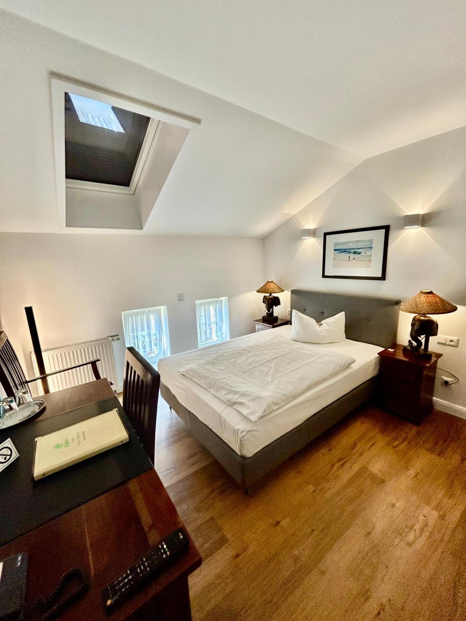 Hotel Elefant Schwerin  Bagian luar foto