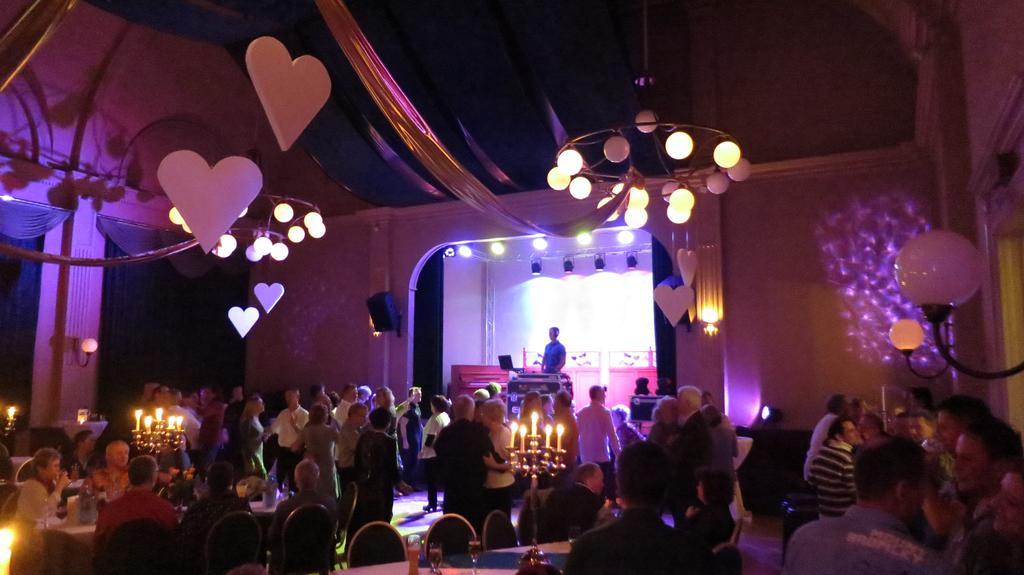 Hotel Elefant Schwerin  Bagian luar foto