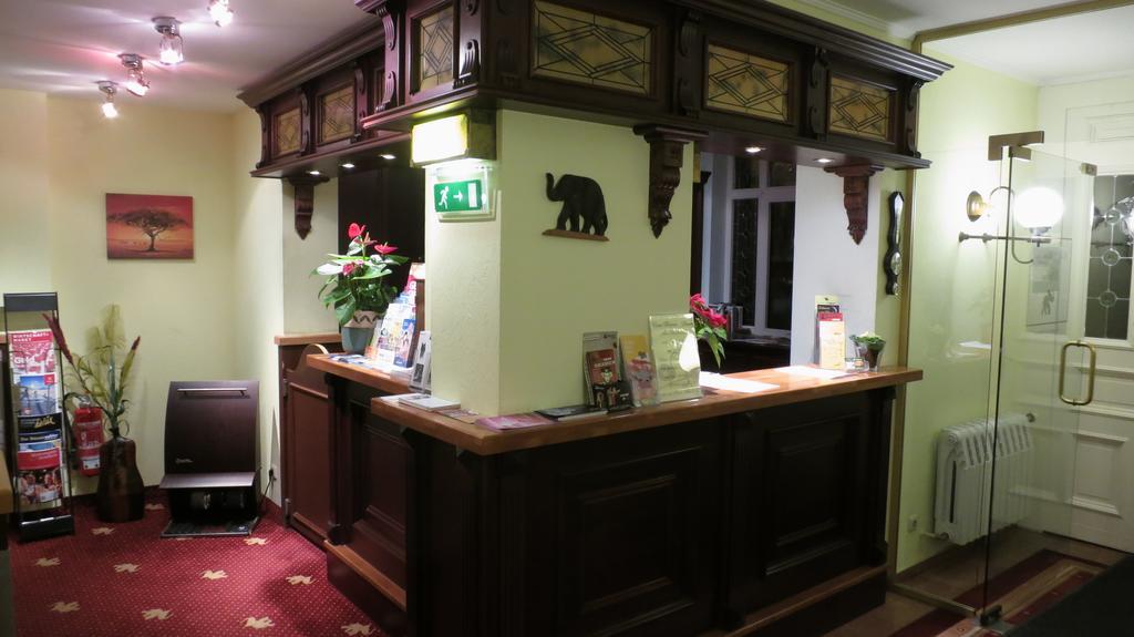 Hotel Elefant Schwerin  Bagian luar foto