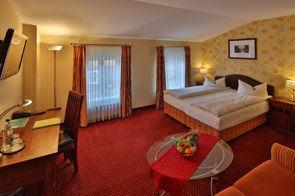 Hotel Elefant Schwerin  Bagian luar foto