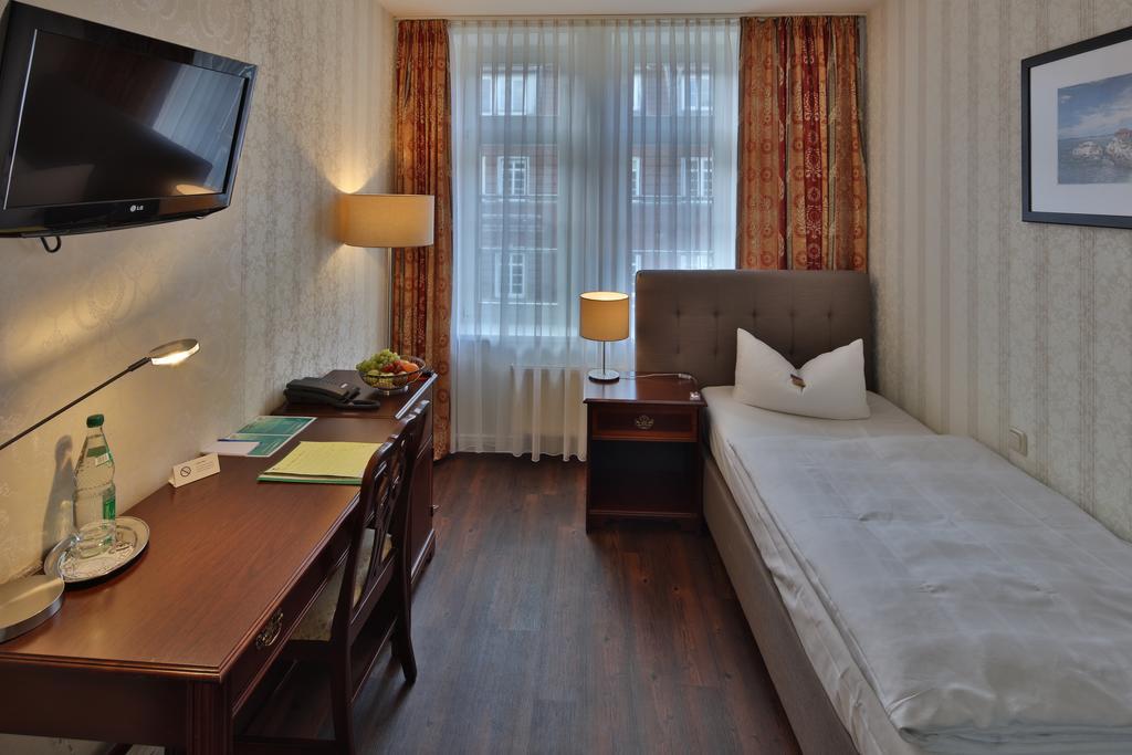 Hotel Elefant Schwerin  Ruang foto